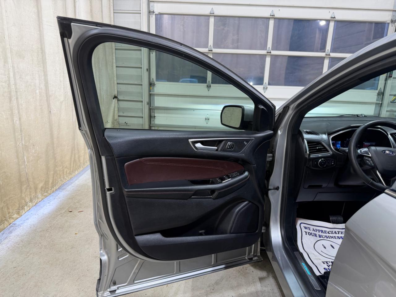 Ford Edge Titanium FWD 2020