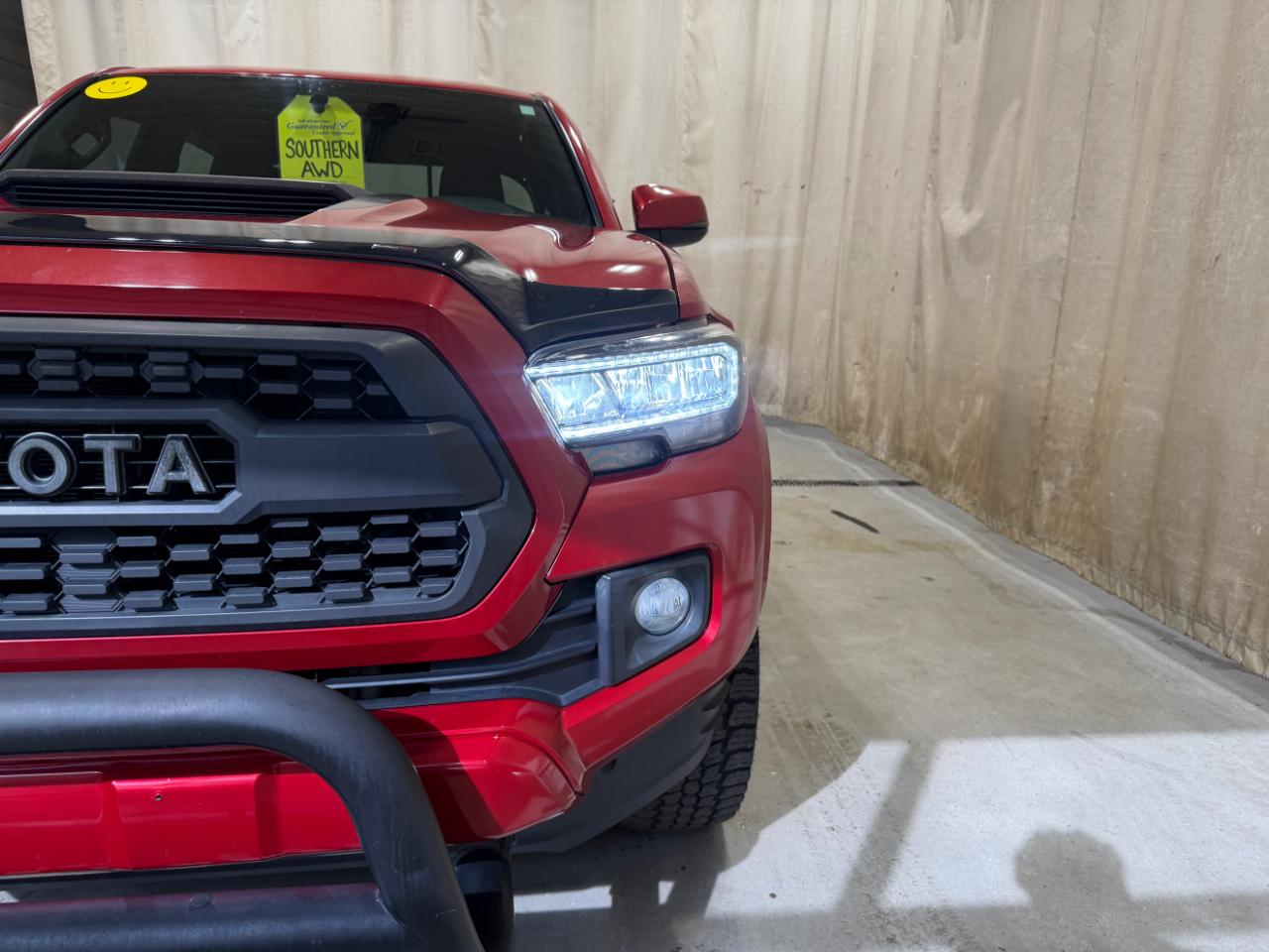 Toyota Tacoma TRD Sport Double Cab 5' Bed V6 4x4 AT (Natl) 2017
