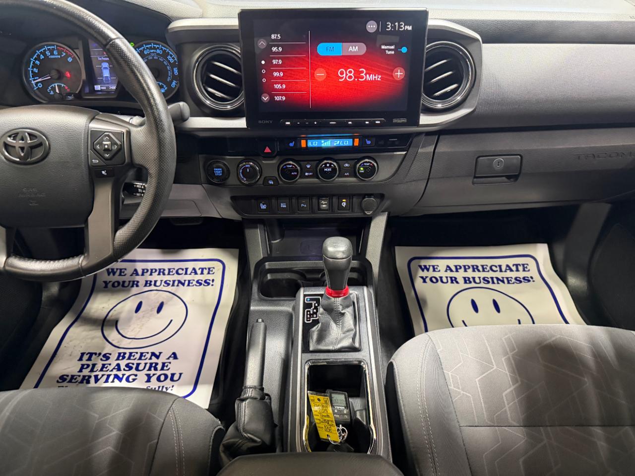 Toyota Tacoma TRD Sport Double Cab 5' Bed V6 4x4 AT (Natl) 2017