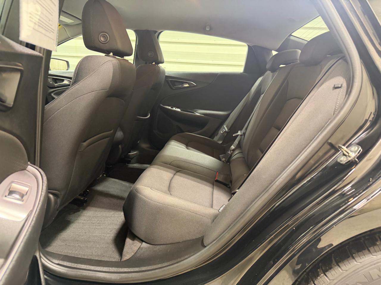 Chevrolet Malibu 4dr Sdn LS w/1FL 2019