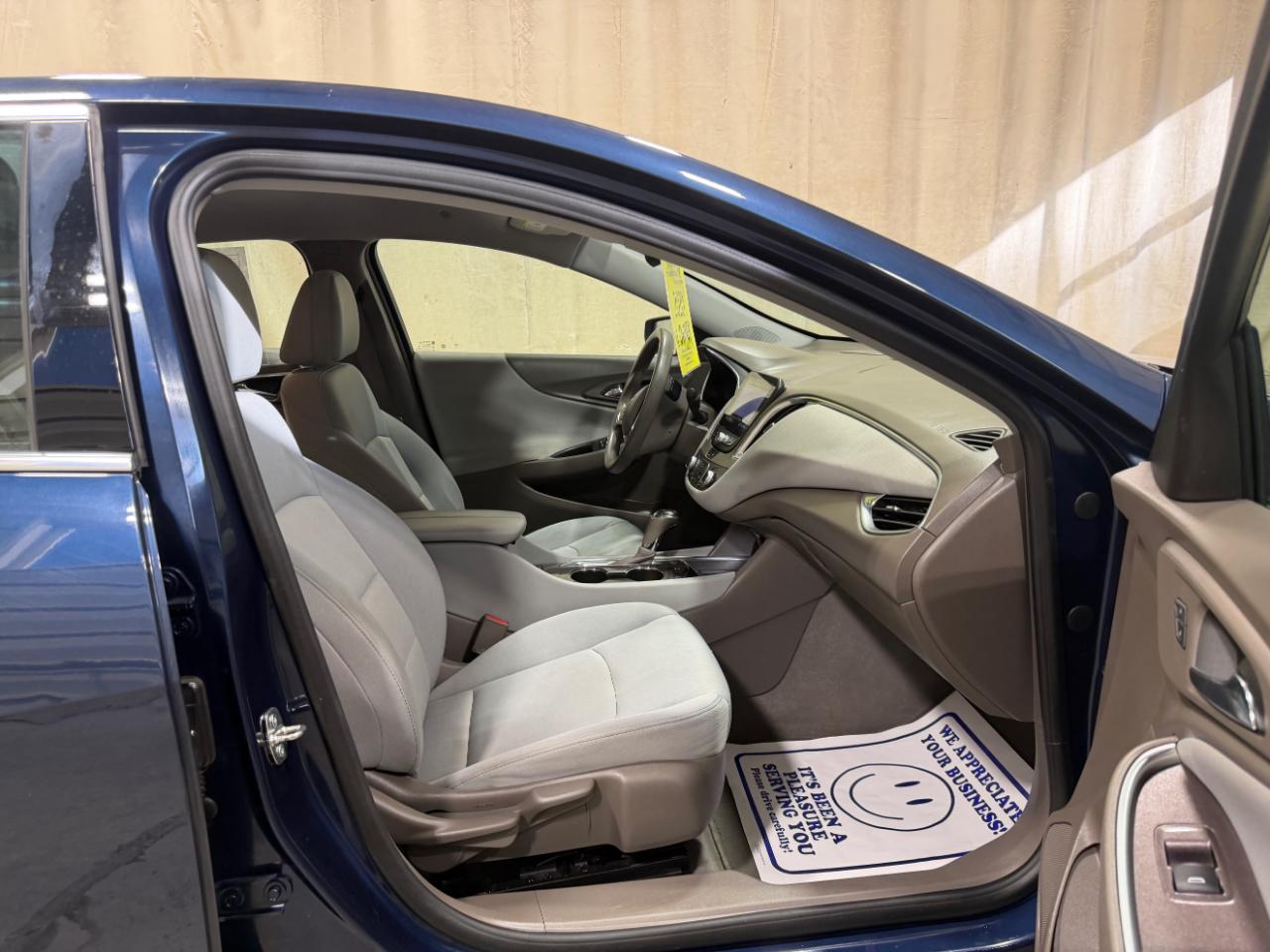 Chevrolet Malibu 4dr Sdn LT 2020