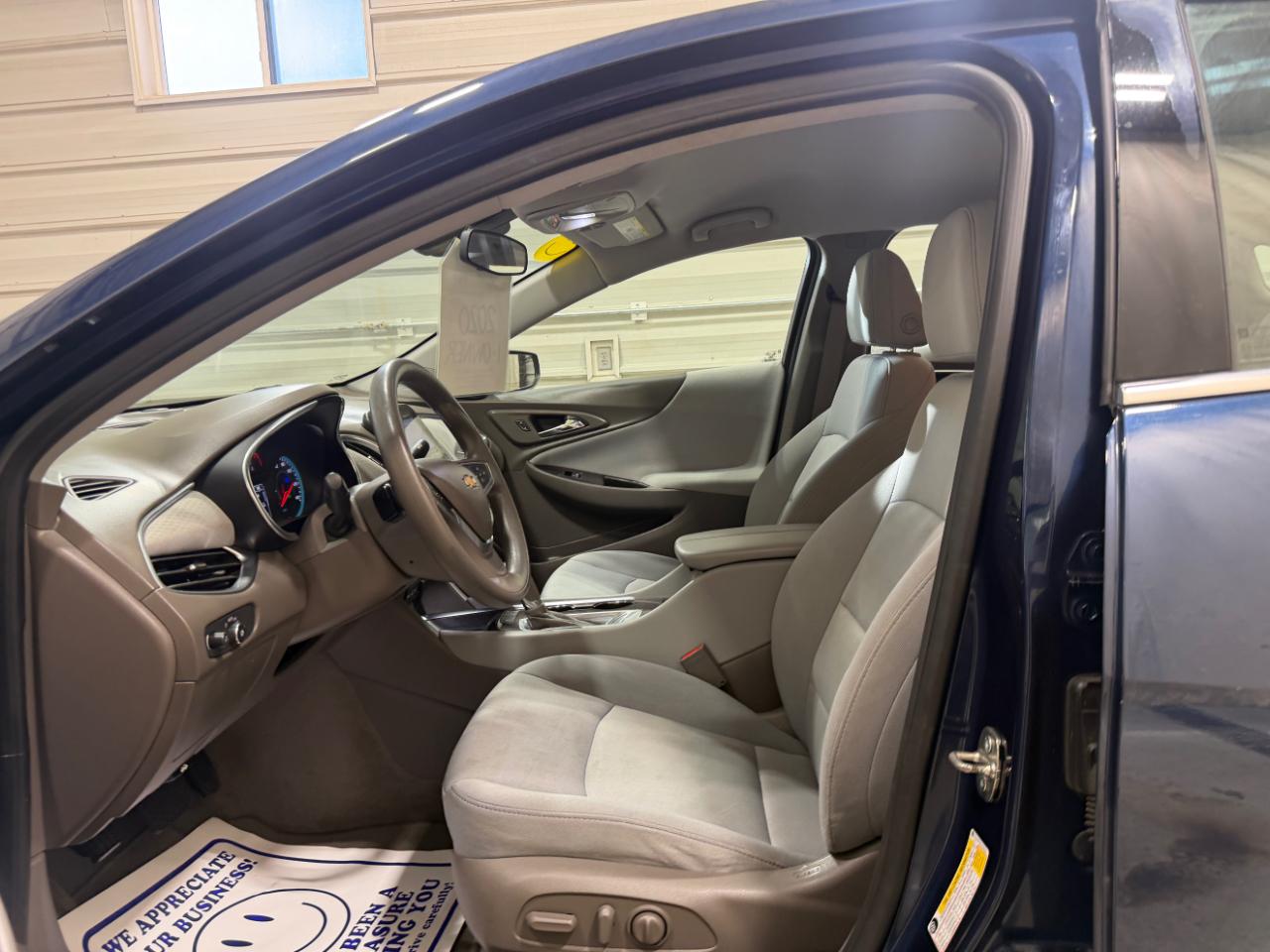 Chevrolet Malibu 4dr Sdn LT 2020