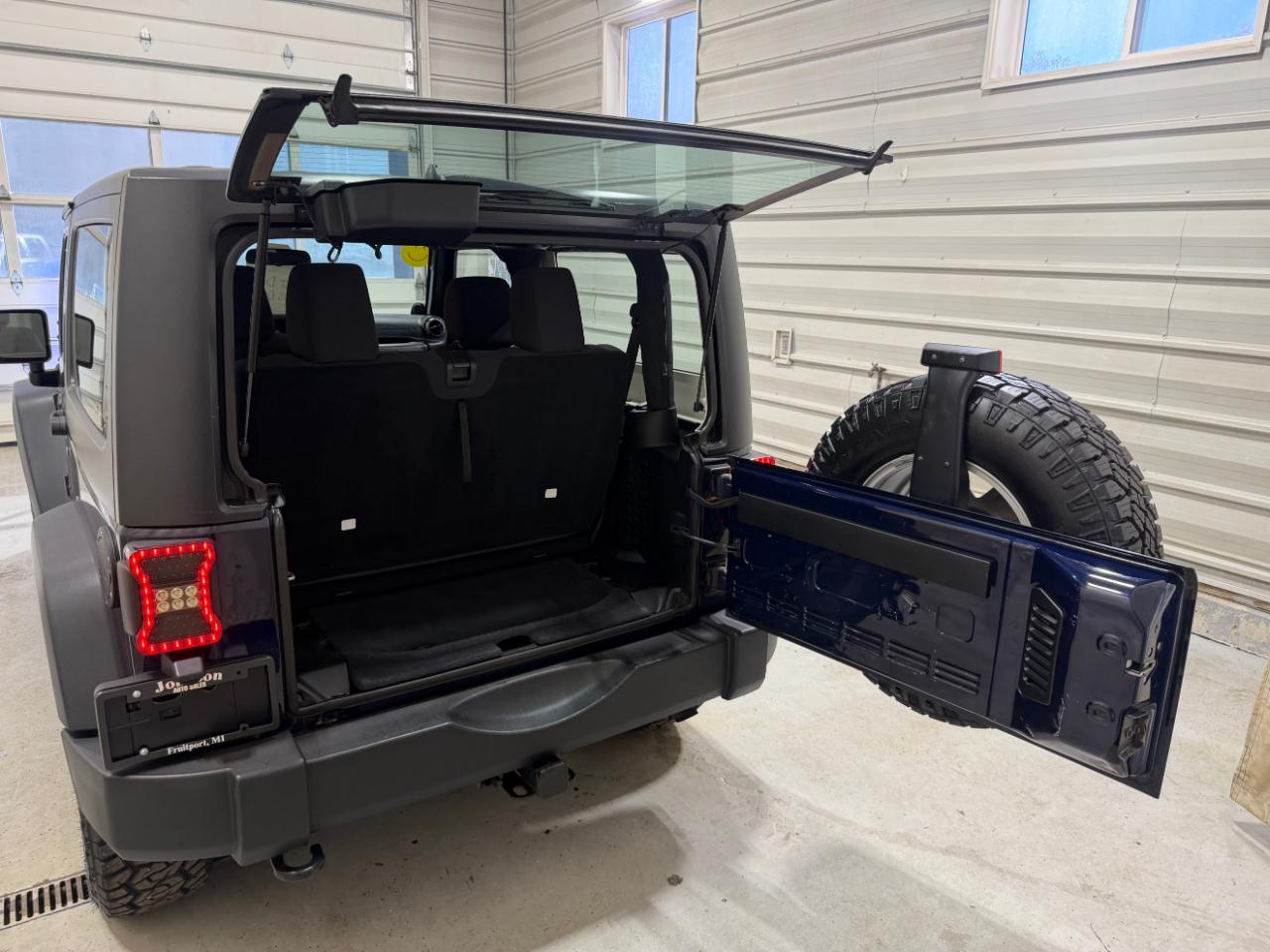 Jeep Wrangler 4WD 2dr Sport 2013