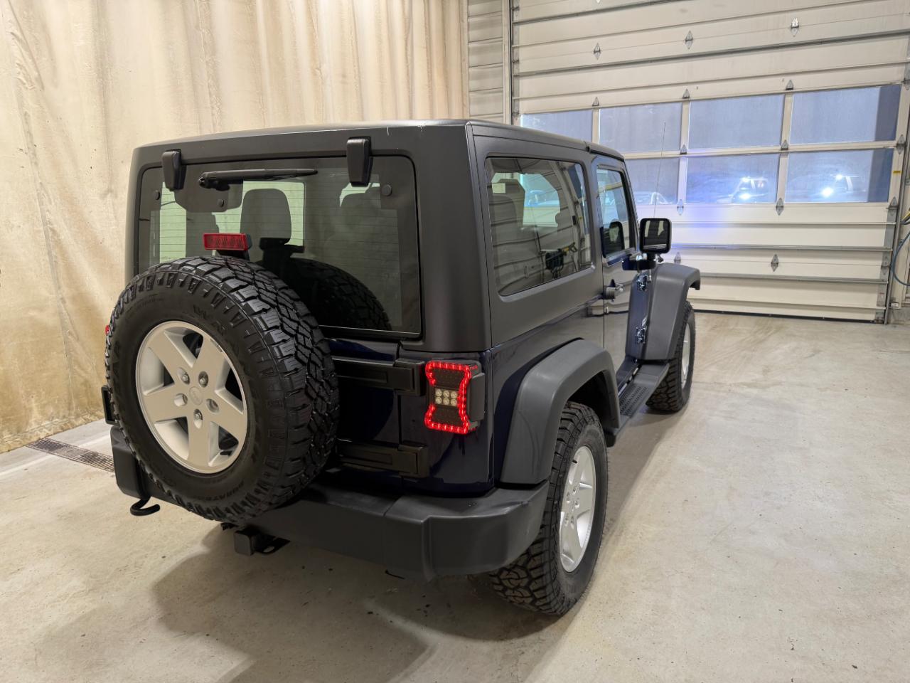 Jeep Wrangler 4WD 2dr Sport 2013