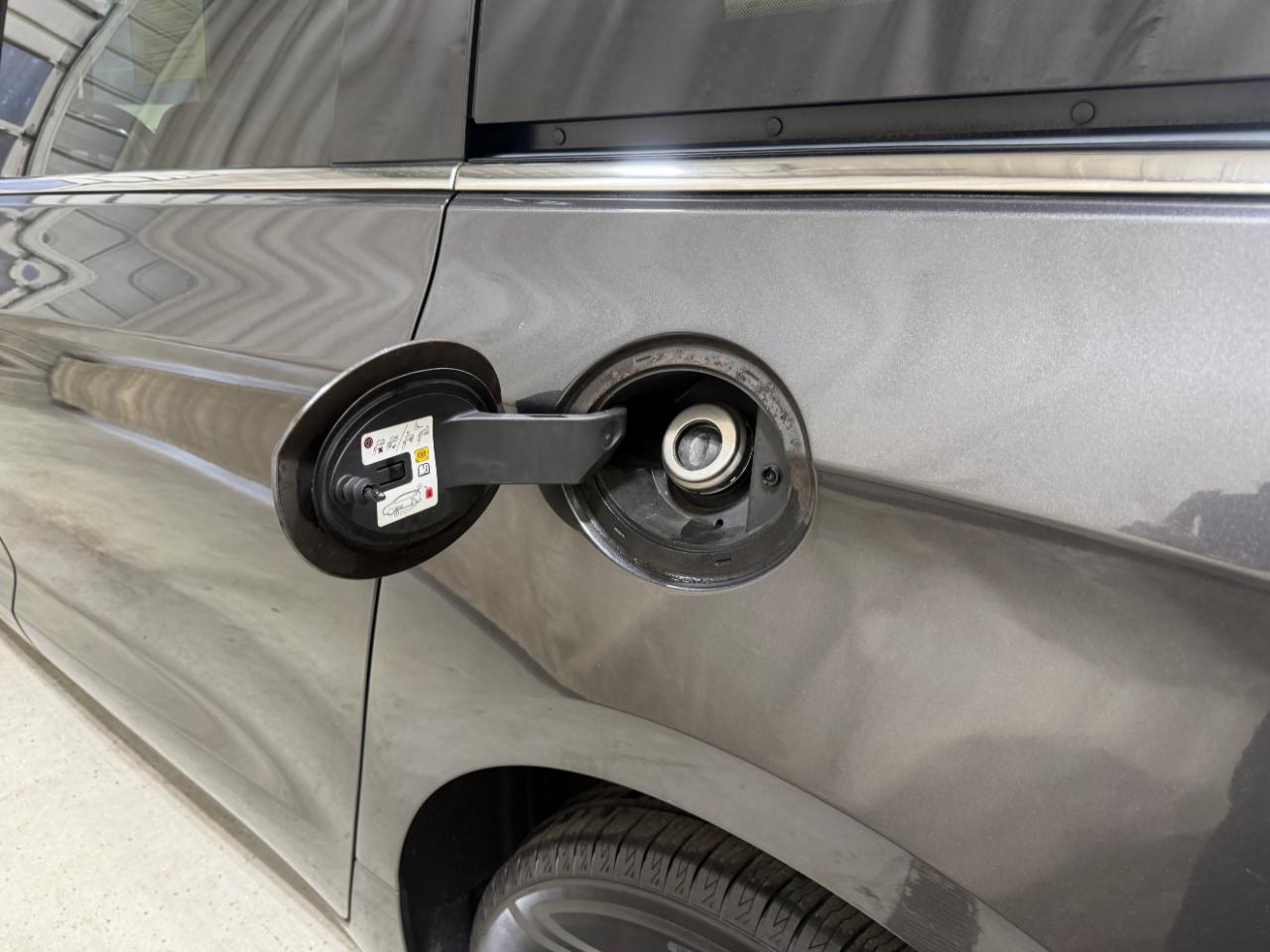Chrysler Pacifica Touring FWD 2020