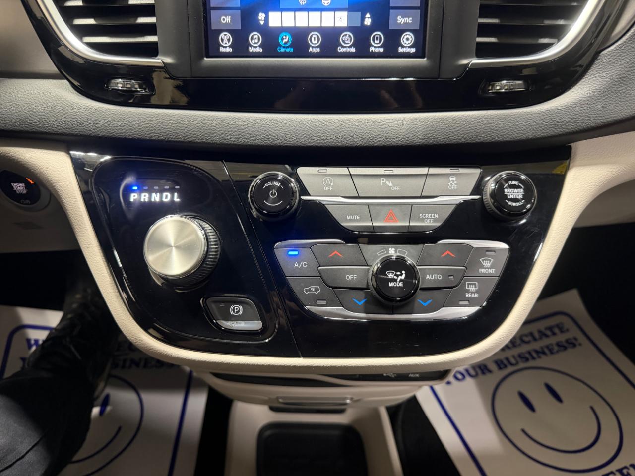 Chrysler Pacifica Touring FWD 2020