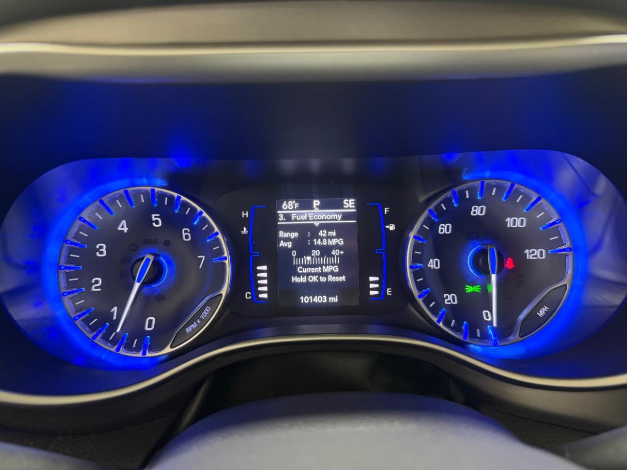 Chrysler Pacifica Touring FWD 2020