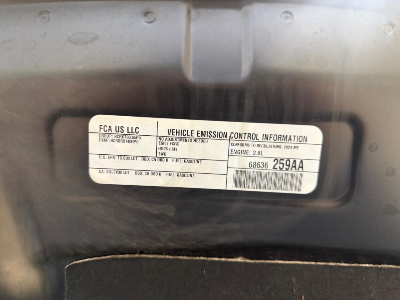 Chrysler Pacifica Touring FWD 2024