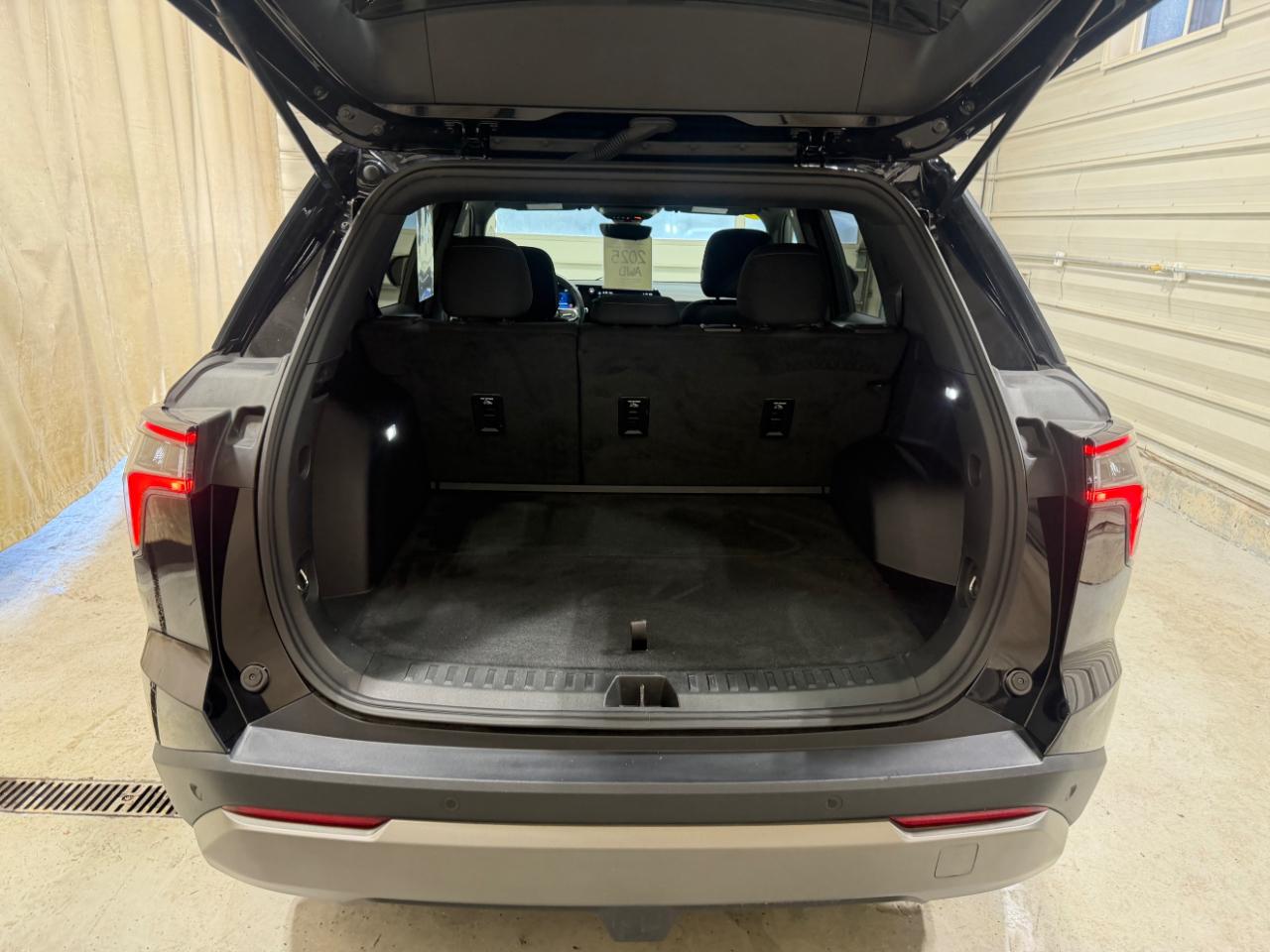 Chevrolet Equinox AWD 4dr LT w/2LT 2025