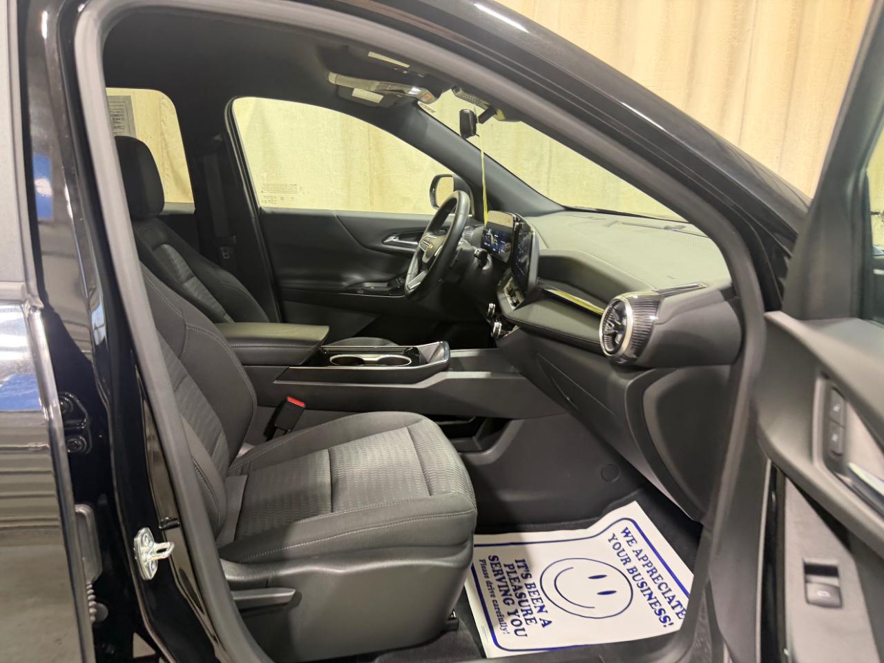 Chevrolet Equinox AWD 4dr LT w/2LT 2025