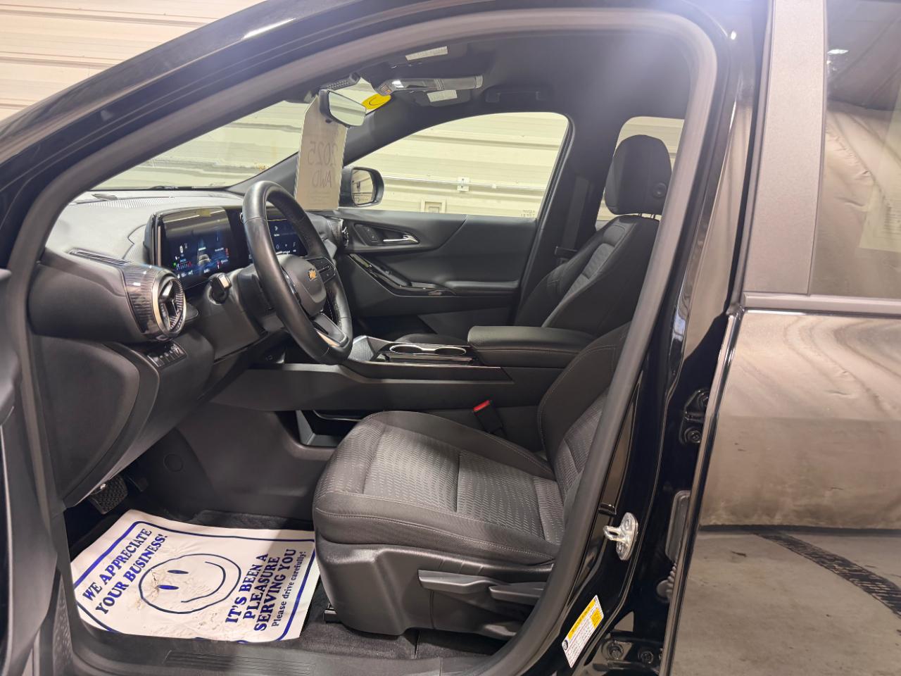 Chevrolet Equinox AWD 4dr LT w/2LT 2025