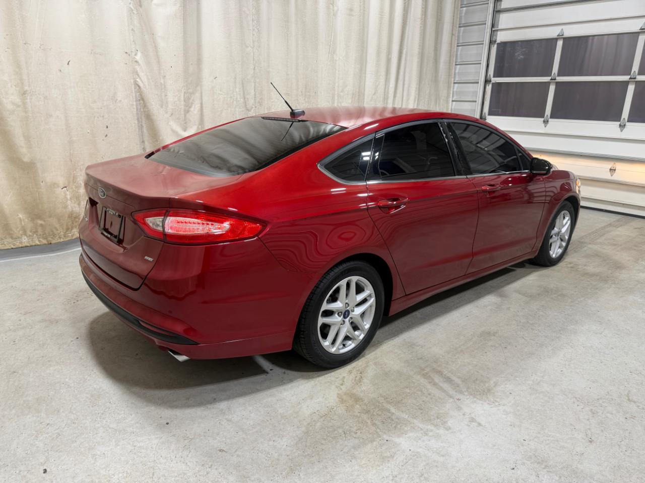 Ford Fusion 4dr Sdn SE FWD 2016