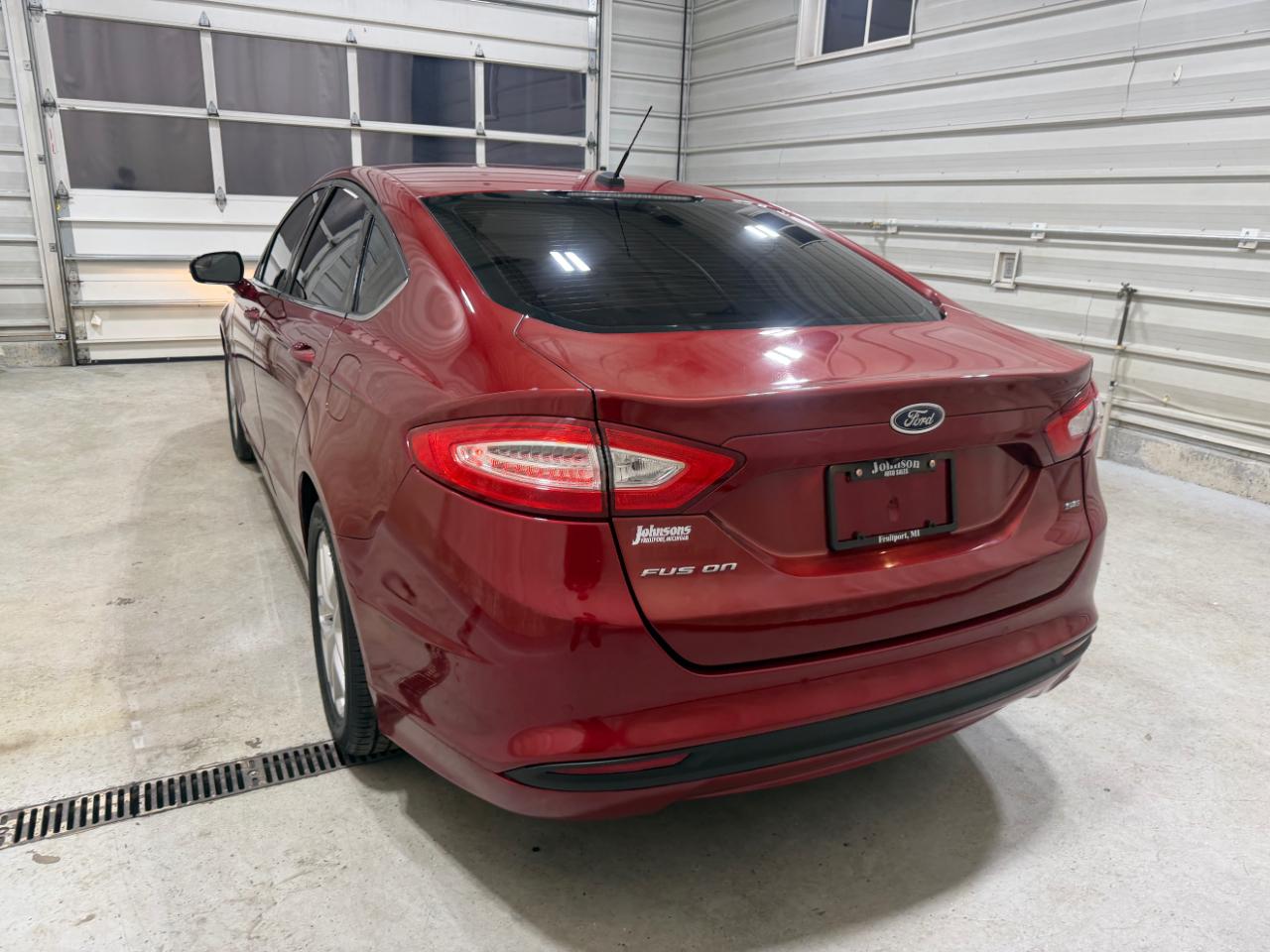 Ford Fusion 4dr Sdn SE FWD 2016