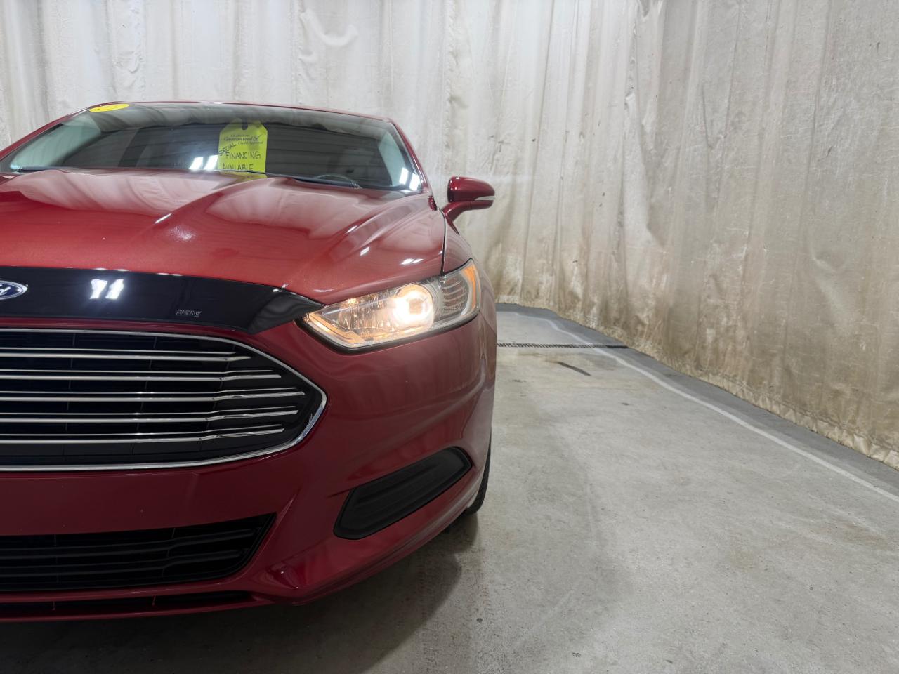 Ford Fusion 4dr Sdn SE FWD 2016