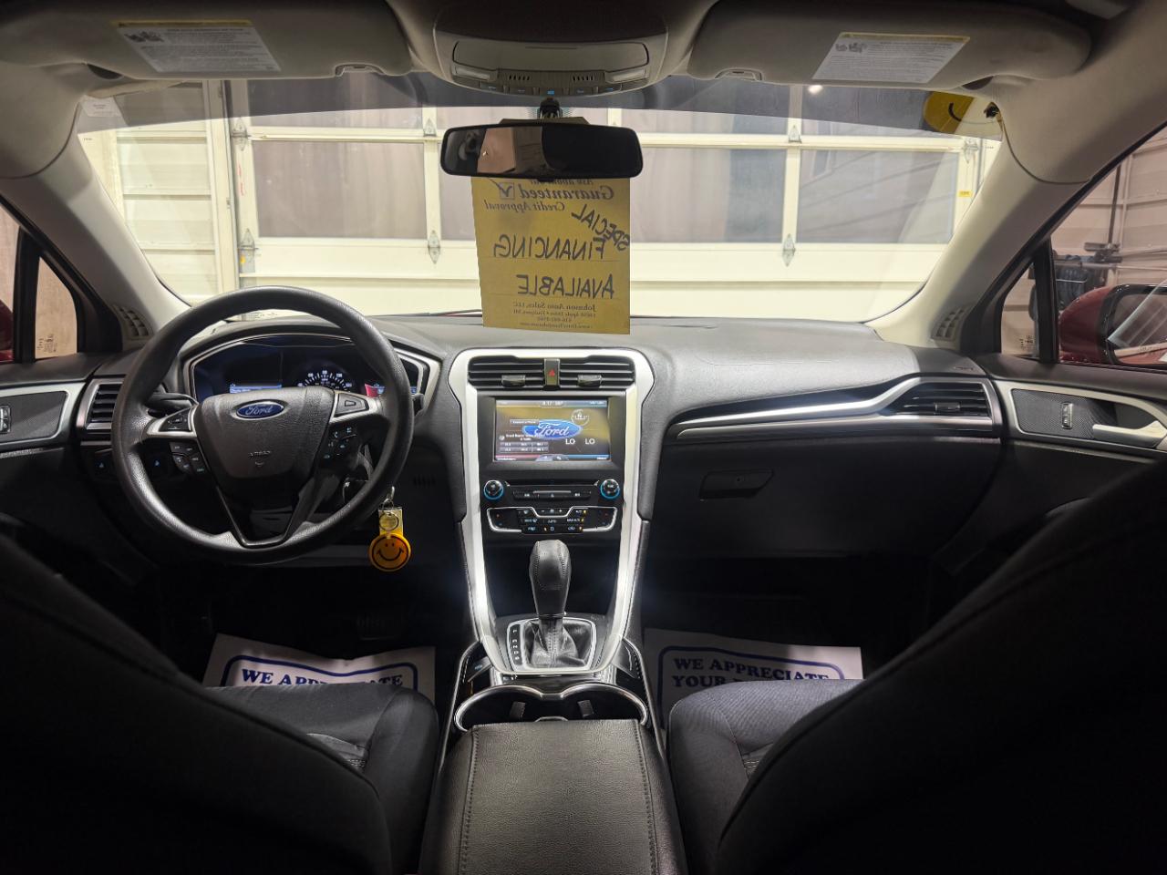 Ford Fusion 4dr Sdn SE FWD 2016