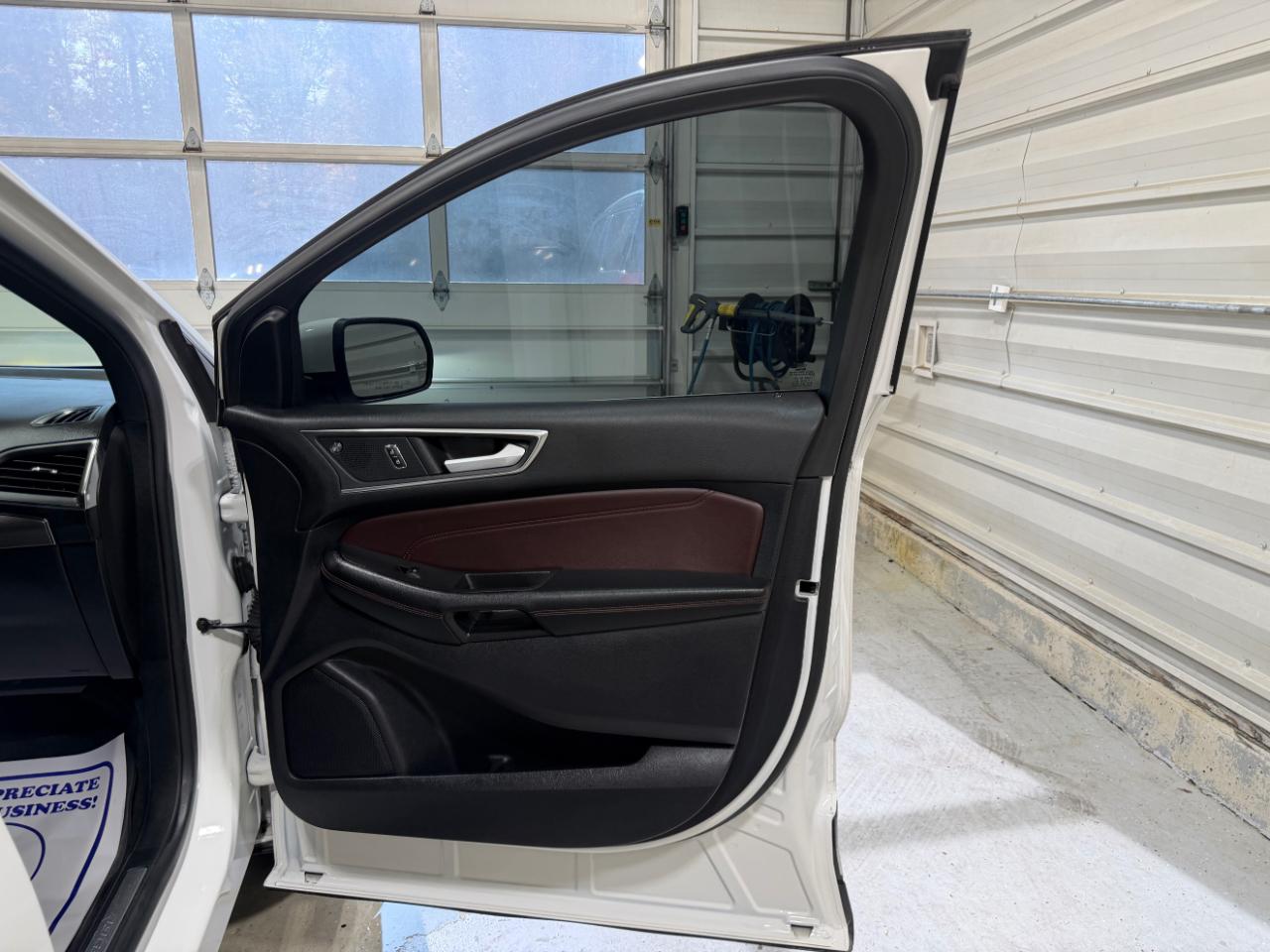 Ford Edge Titanium AWD 2022