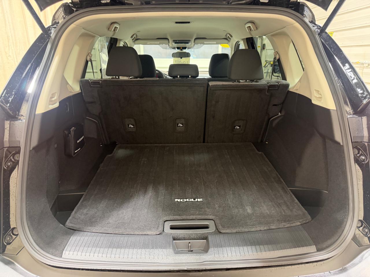 Nissan Rogue AWD SV 2022