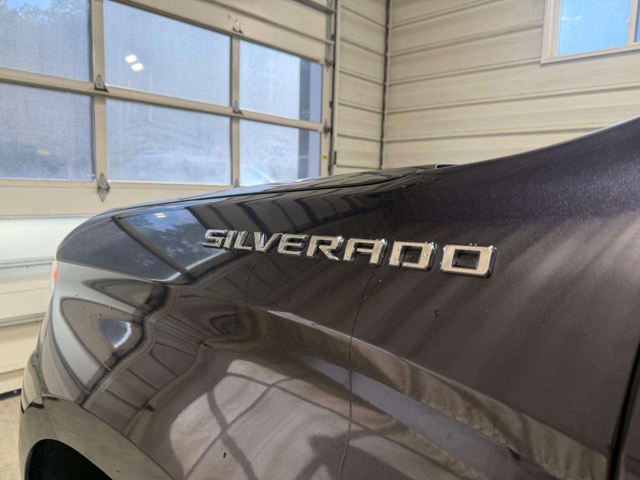 Chevrolet Silverado 1500 4WD Crew Cab 147" LT w/1LT 2023