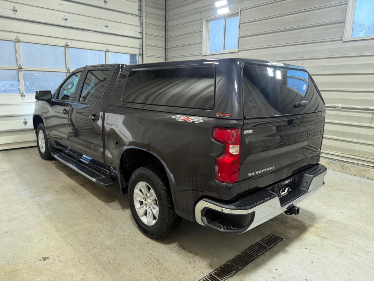 Chevrolet Silverado 1500 4WD Crew Cab 147" LT w/1LT 2023