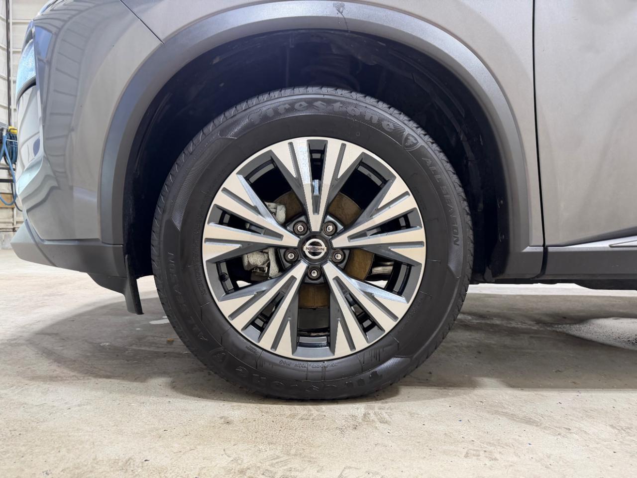 Nissan Rogue FWD SV 2021