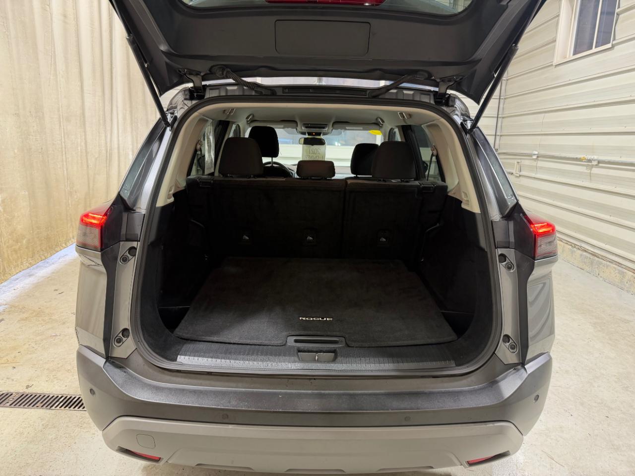 Nissan Rogue FWD SV 2021
