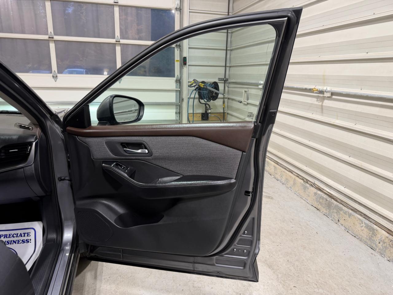 Nissan Rogue FWD SV 2021