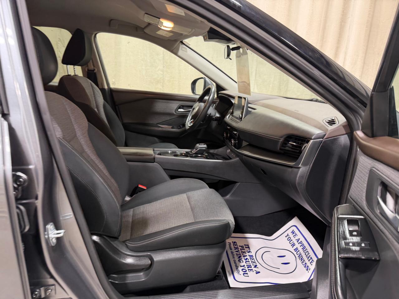 Nissan Rogue FWD SV 2021