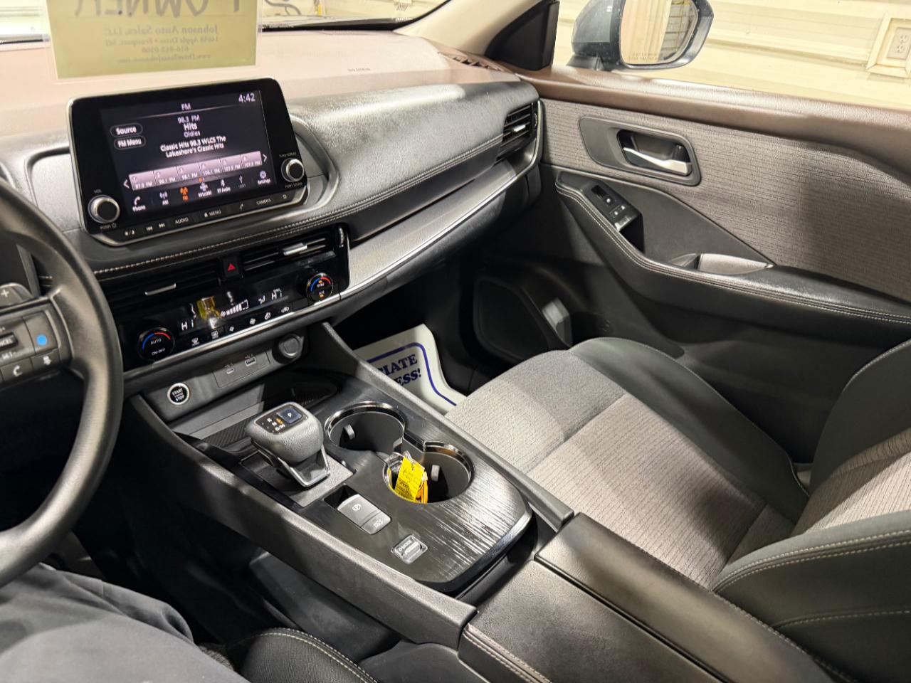 Nissan Rogue FWD SV 2021