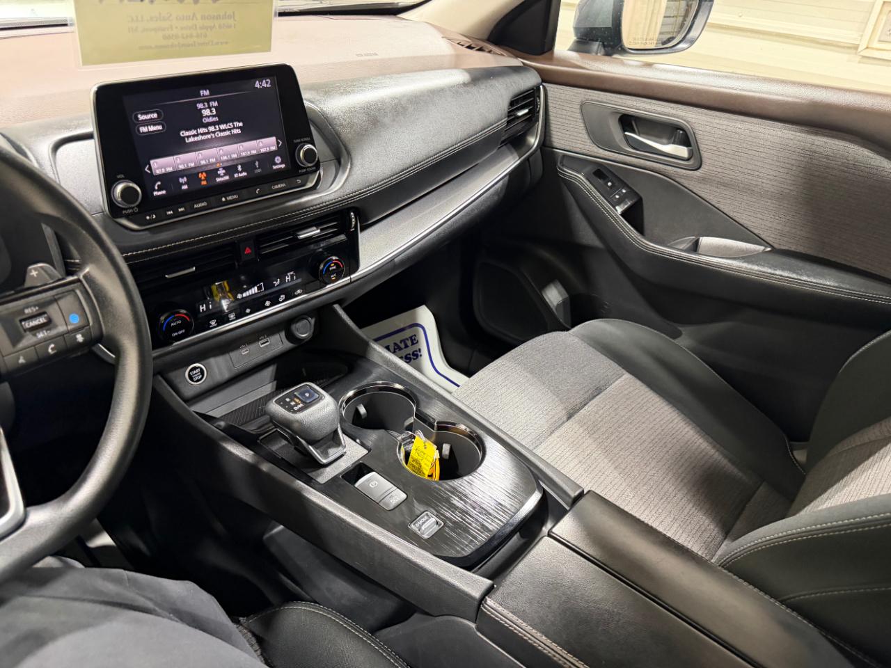 Nissan Rogue FWD SV 2021