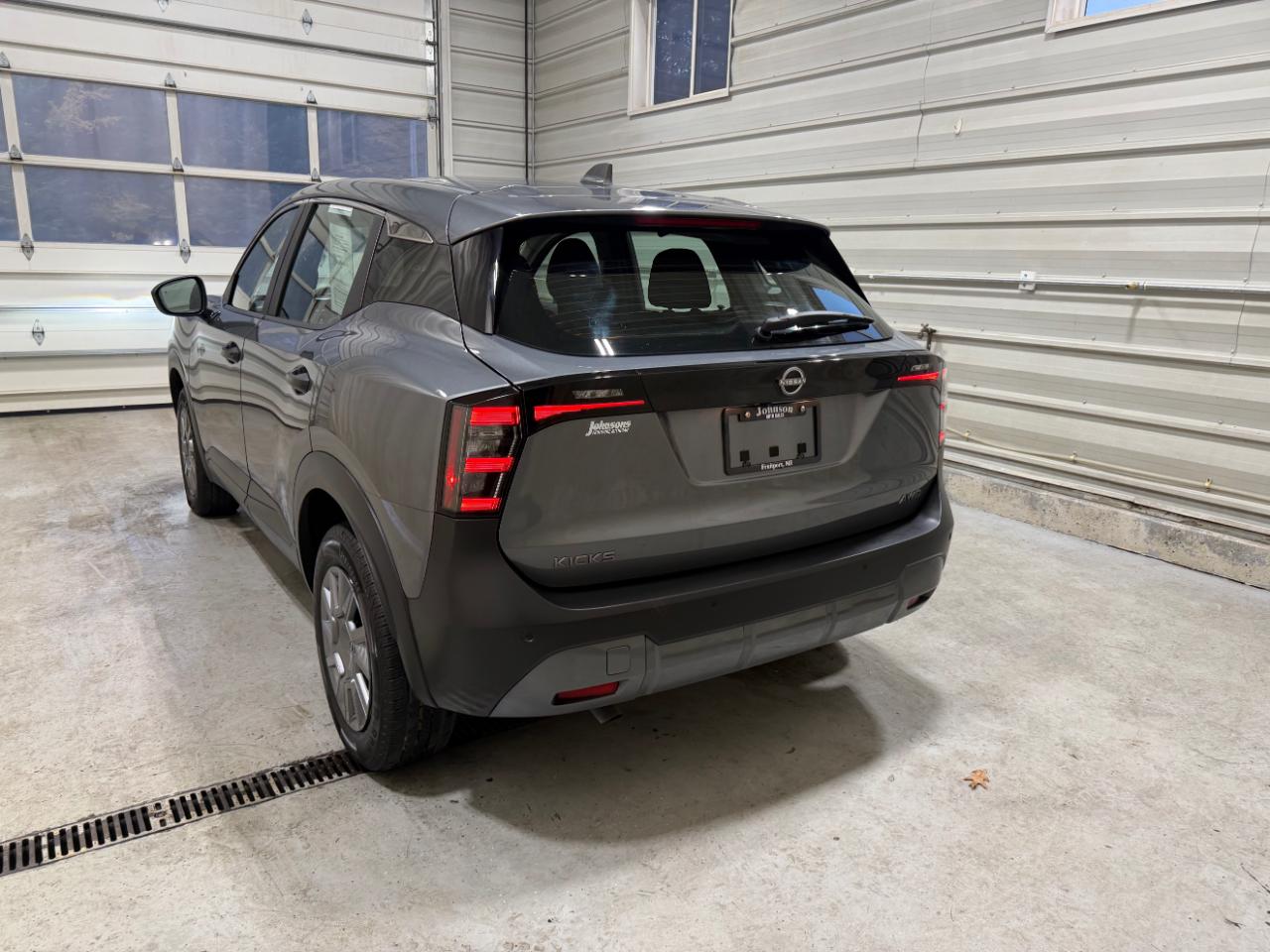 Nissan Kicks S AWD 2025