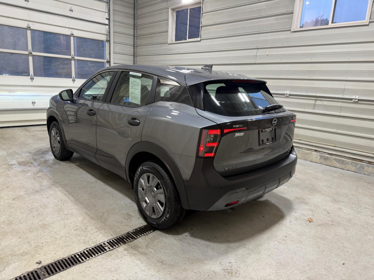 Nissan Kicks S AWD 2025