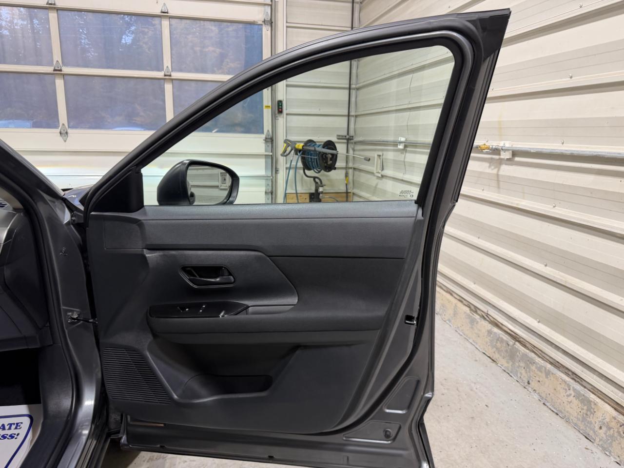 Nissan Kicks S AWD 2025