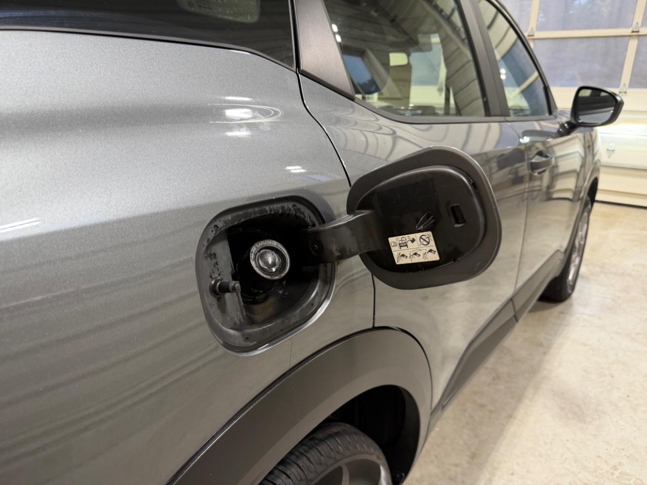Nissan Kicks S AWD 2025