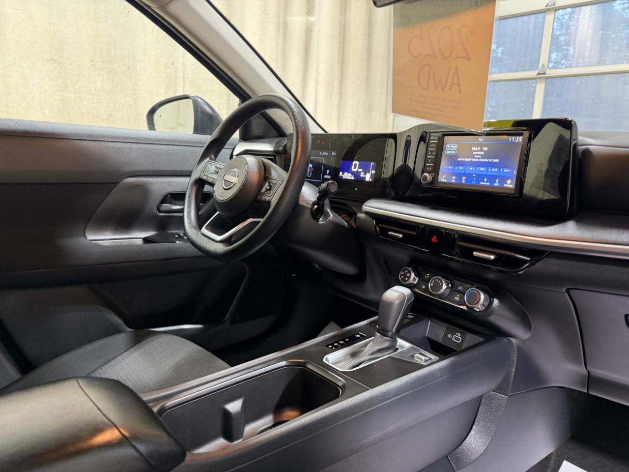 Nissan Kicks S AWD 2025