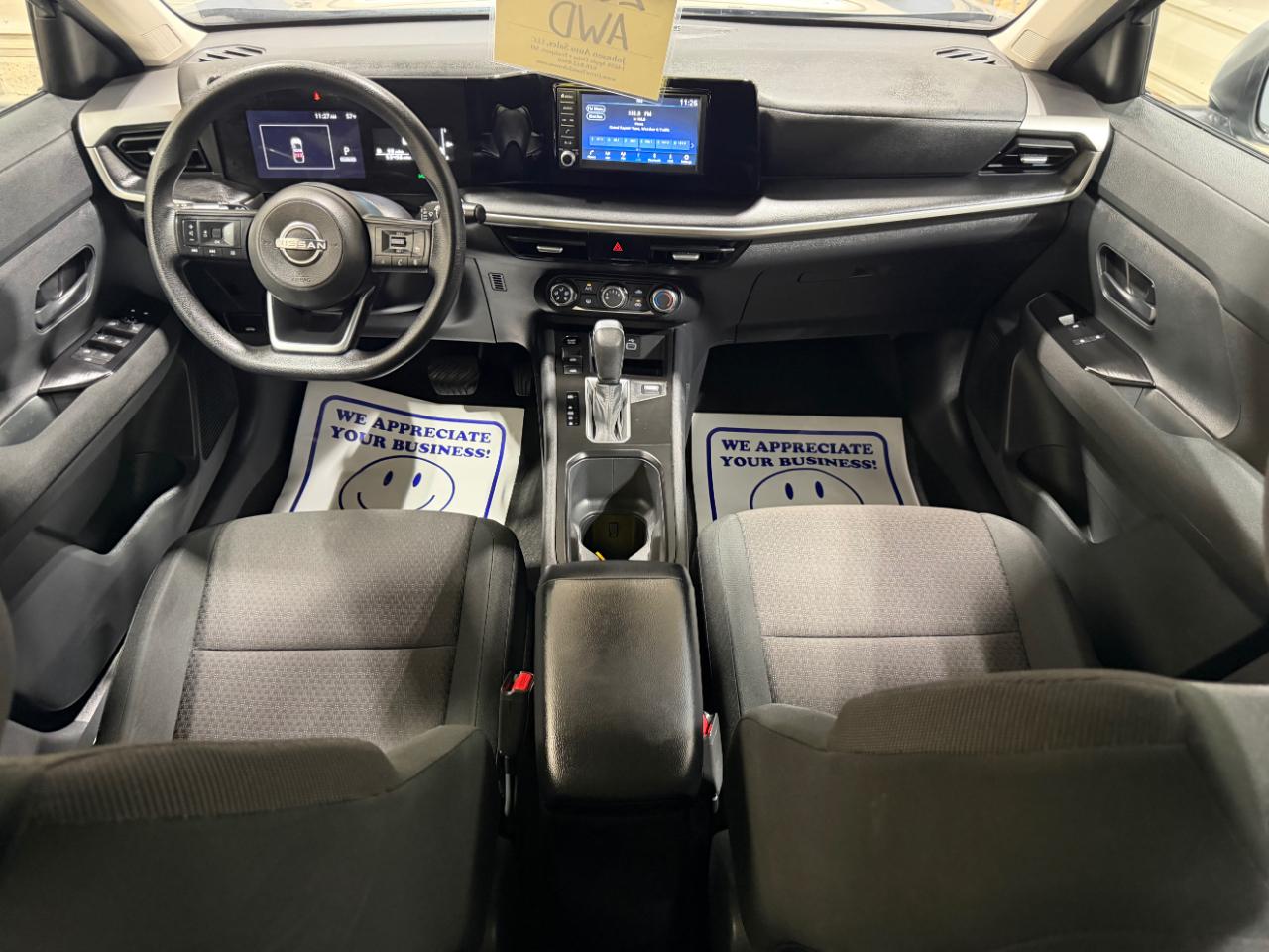 Nissan Kicks S AWD 2025