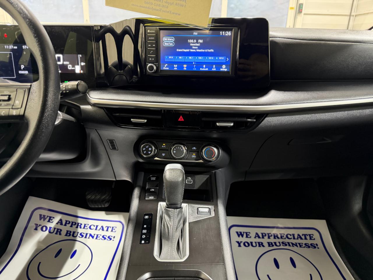 Nissan Kicks S AWD 2025