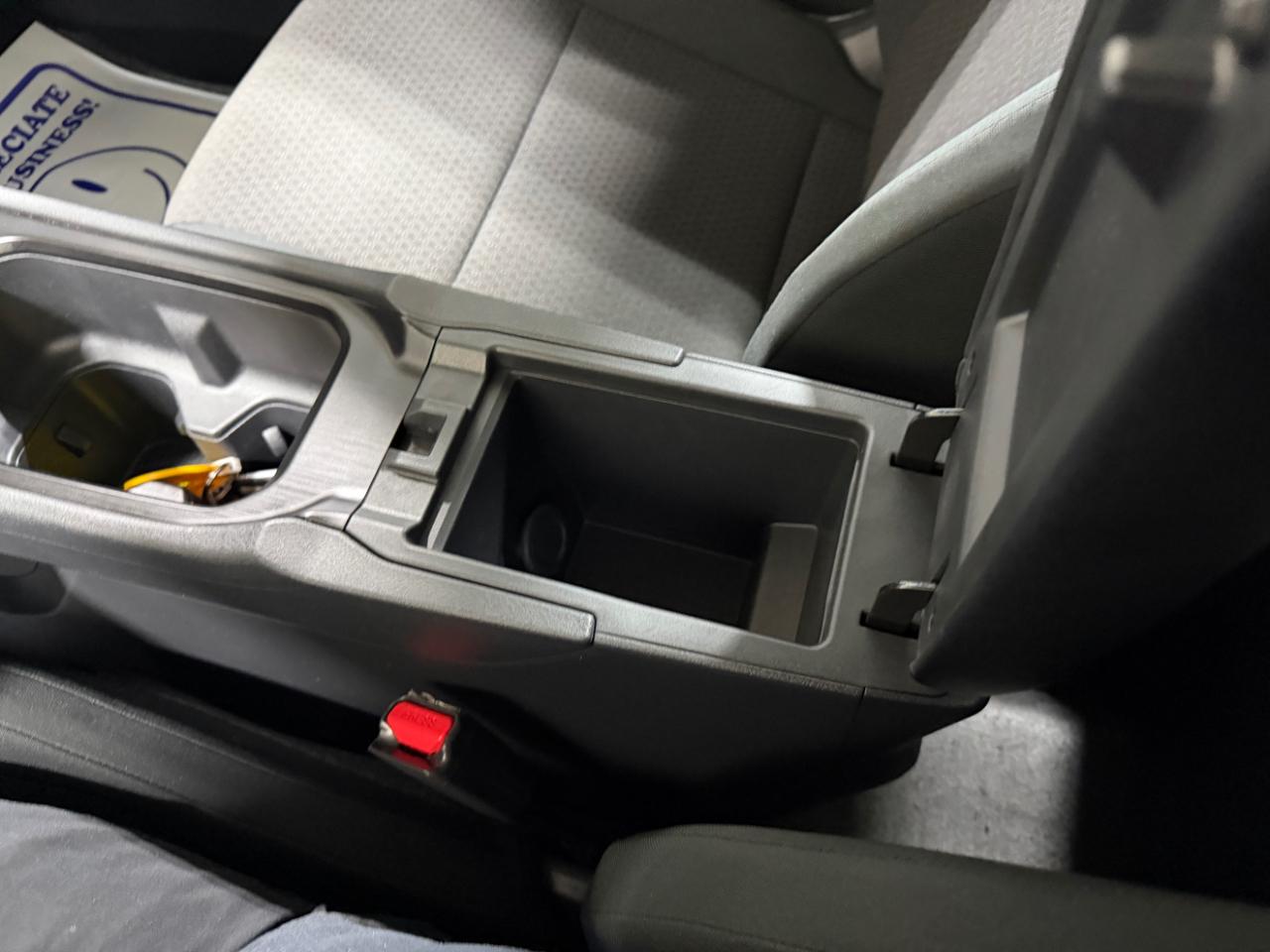 Nissan Kicks S AWD 2025