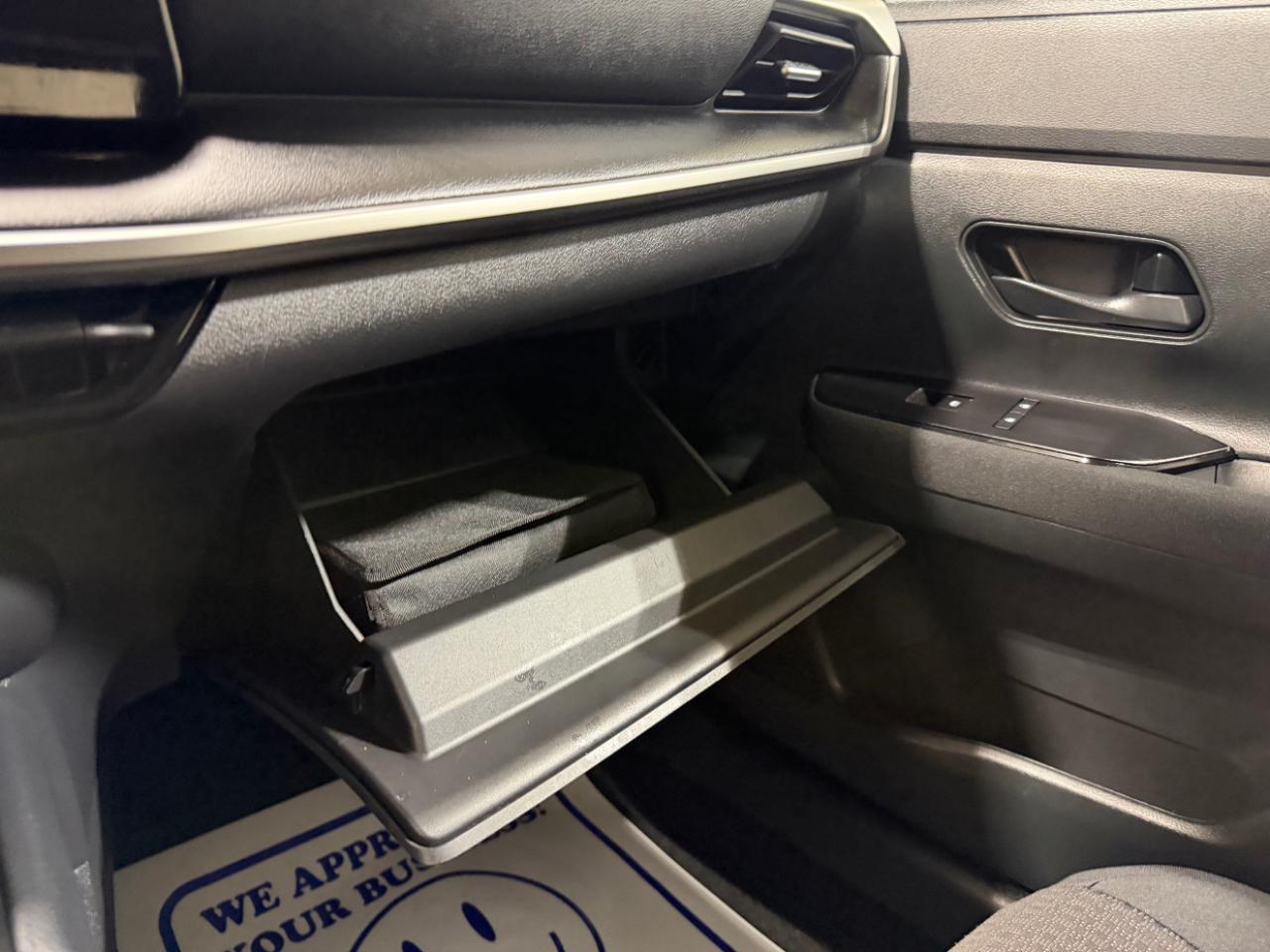 Nissan Kicks S AWD 2025