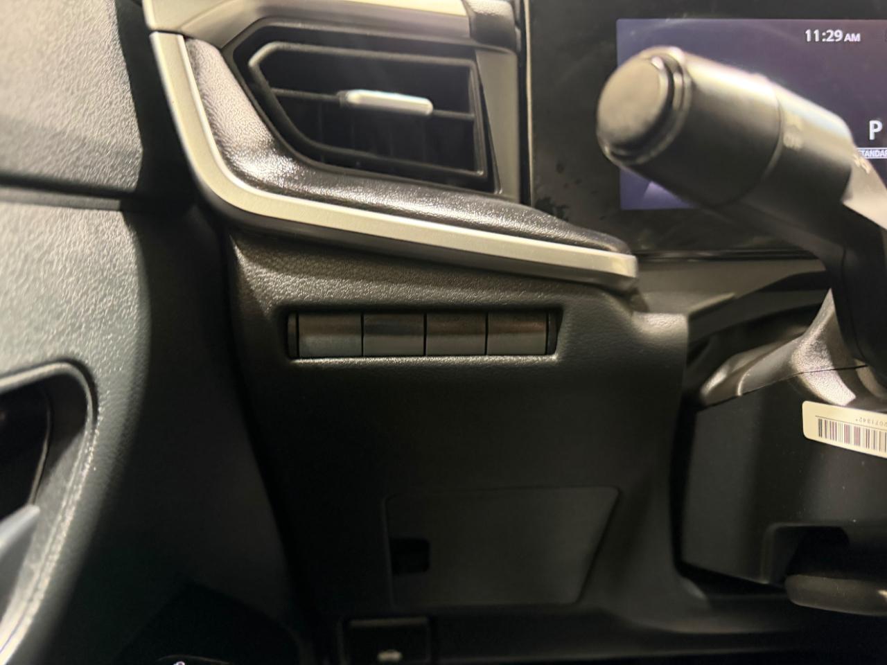 Nissan Kicks S AWD 2025