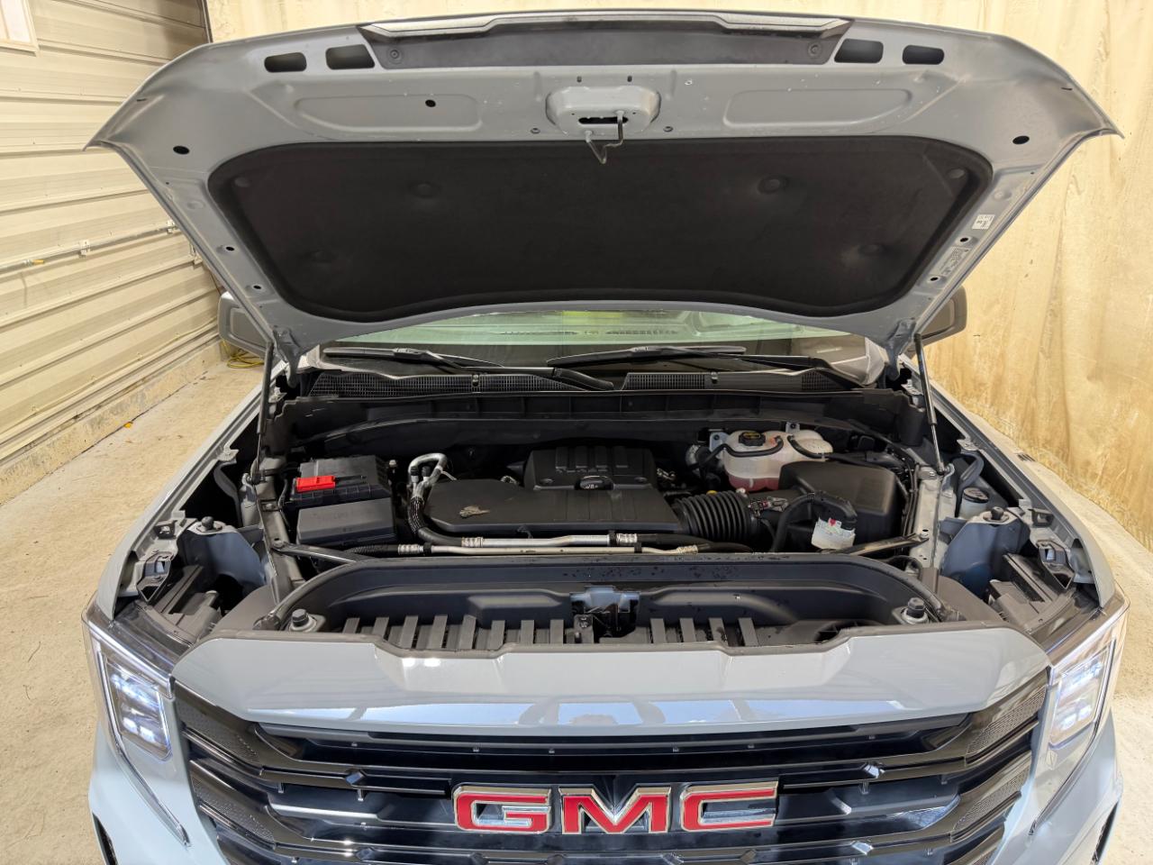 GMC Sierra 1500 4WD Crew Cab 147" Elevation w/3VL 2024