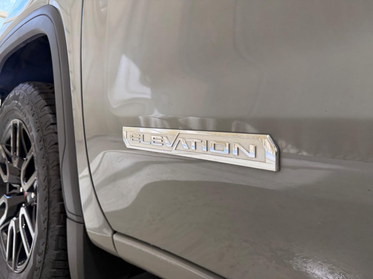GMC Sierra 1500 4WD Crew Cab 147" Elevation w/3VL 2024