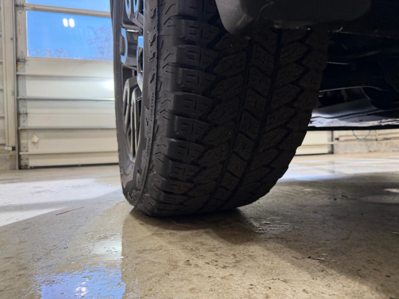 GMC Sierra 1500 4WD Crew Cab 147" Elevation w/3VL 2024