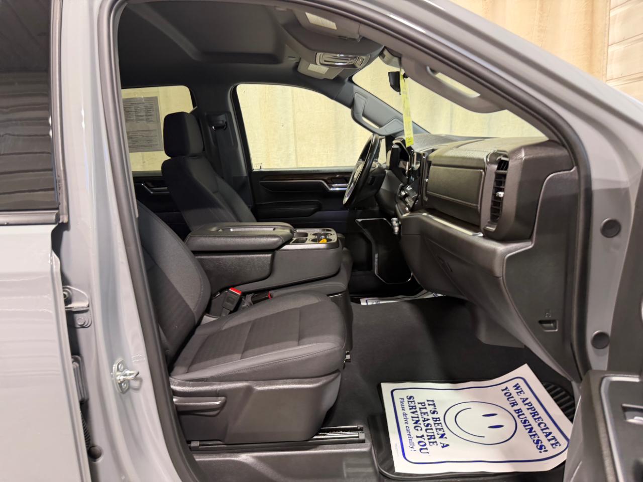 GMC Sierra 1500 4WD Crew Cab 147" Elevation w/3VL 2024