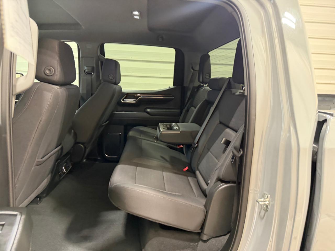 GMC Sierra 1500 4WD Crew Cab 147" Elevation w/3VL 2024
