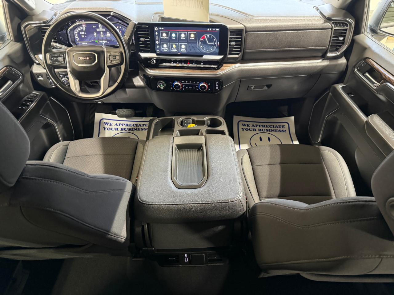 GMC Sierra 1500 4WD Crew Cab 147" Elevation w/3VL 2024