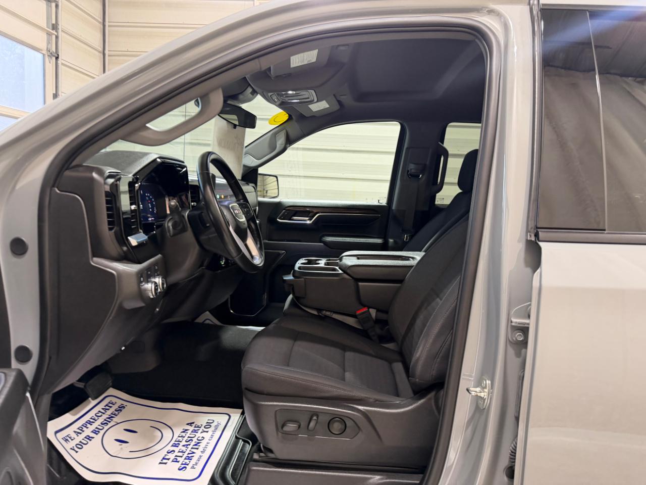 GMC Sierra 1500 4WD Crew Cab 147" Elevation w/3VL 2024
