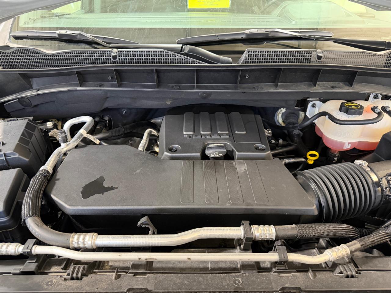GMC Sierra 1500 4WD Crew Cab 147" Elevation w/3VL 2024