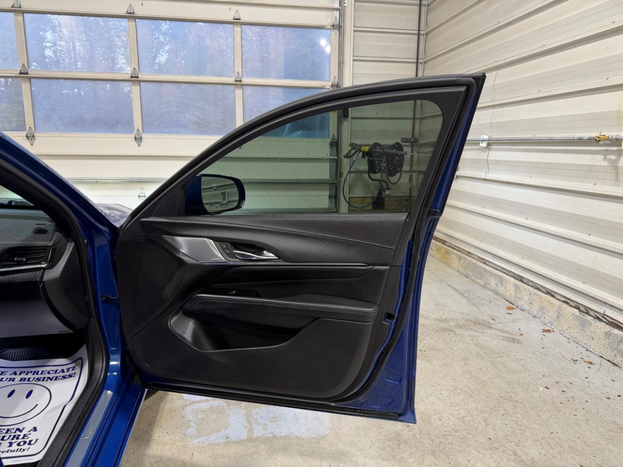 Cadillac CT4 4dr Sdn Premium Luxury 2021