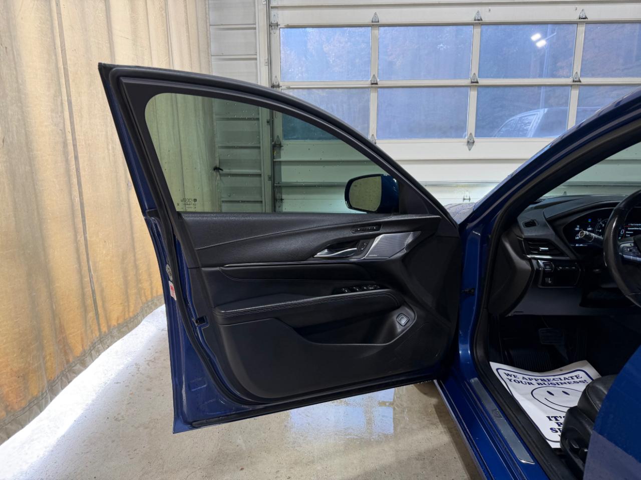 Cadillac CT4 4dr Sdn Premium Luxury 2021