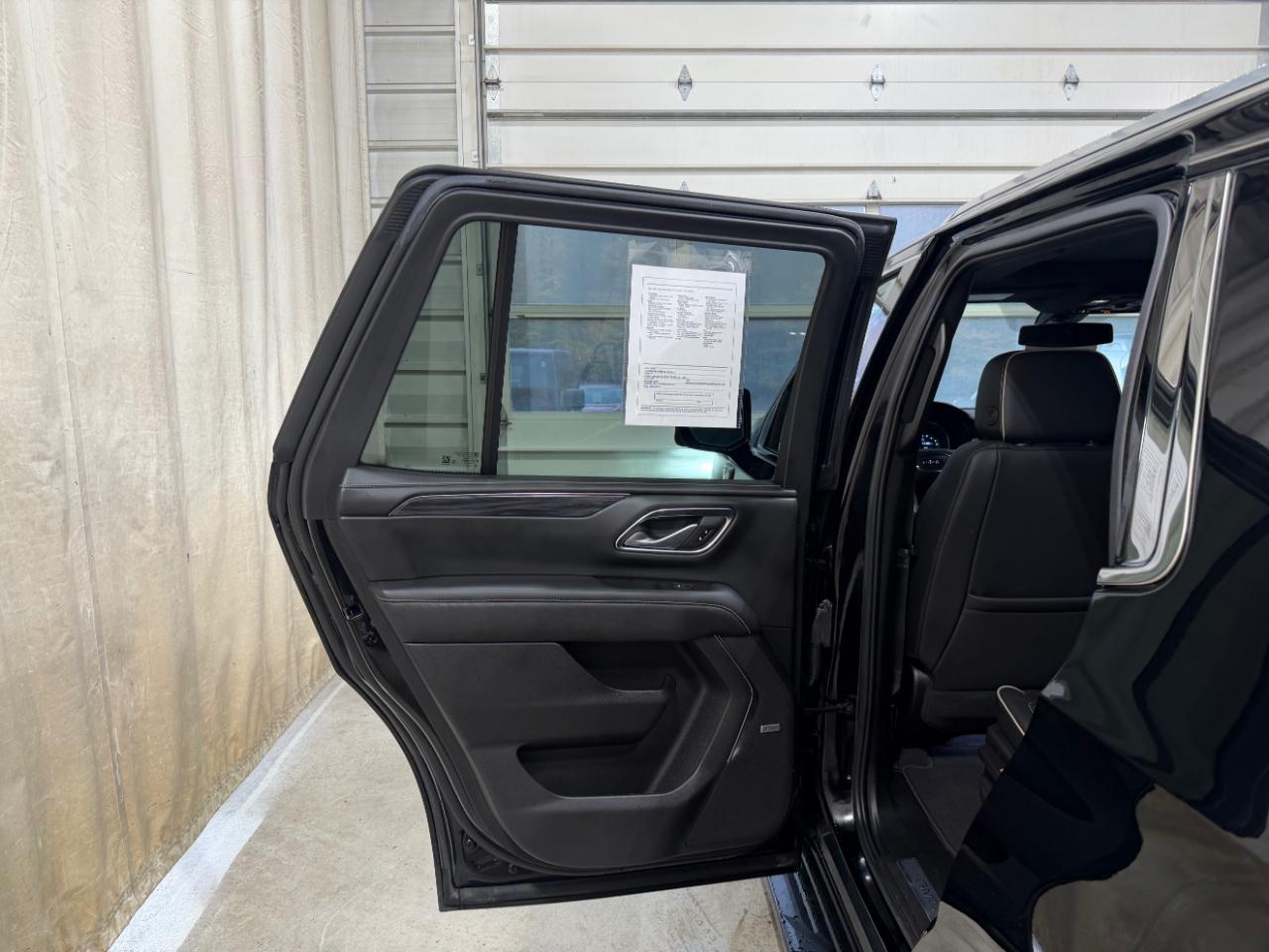 GMC Yukon 4WD 4dr SLT 2022
